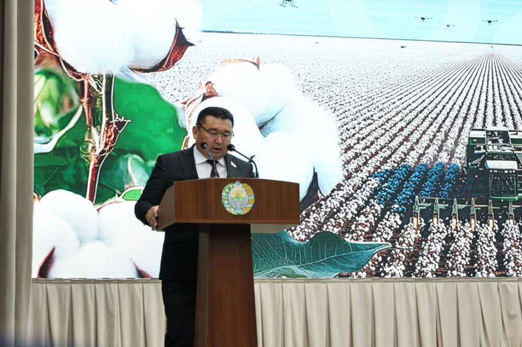 Paxtachilikda yangi yondashuvlar va ilmiy qarashlar: Butunjahon paxta kuni doirasida seminar o‘tkazildi