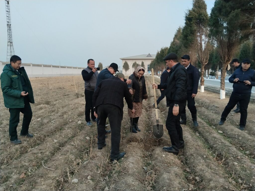 Fermerlar “Rishton Best Seeds”da urug‘lik tayyorlashning barcha bosqichlari bilan tanishdilar