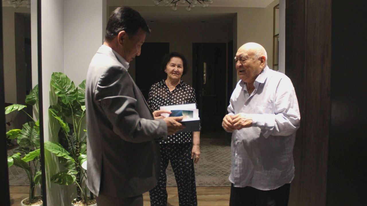Ustozlarga ehtirom — xalq qadriyatining yorqin ifodasi